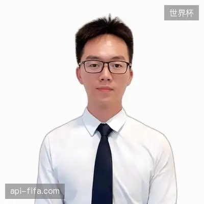 万煜欣